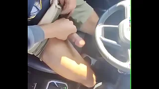 Gozando gostoso na rodovia