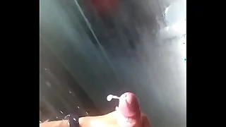 NOVINHO DE MOGI GUAÇU GOZANDO EM CAMERA LENTA